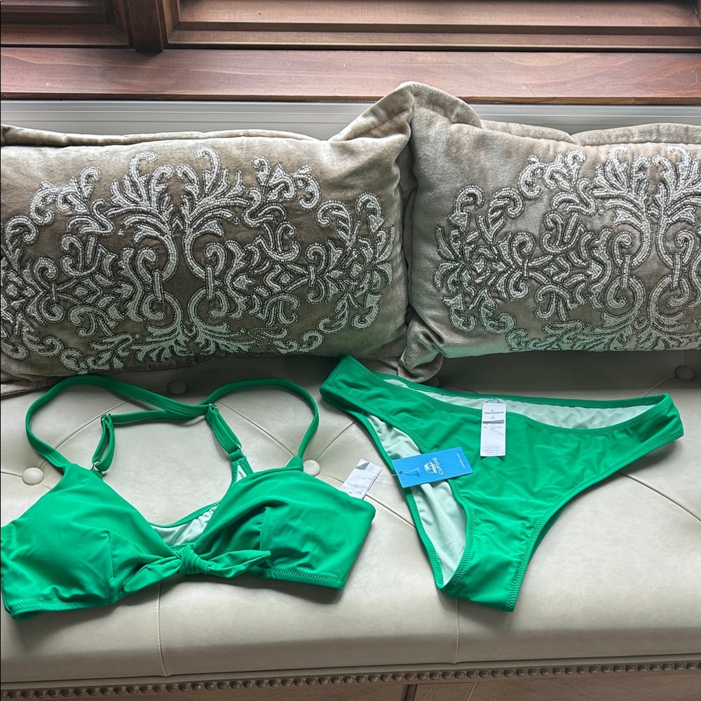 NWT Cupshe Green Bikini SIZE L Set